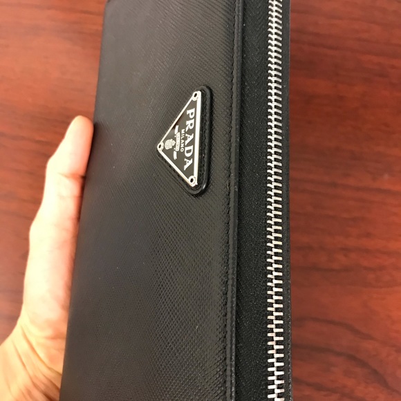 Prada Zip Around Wallet - Picture 4 of 7
